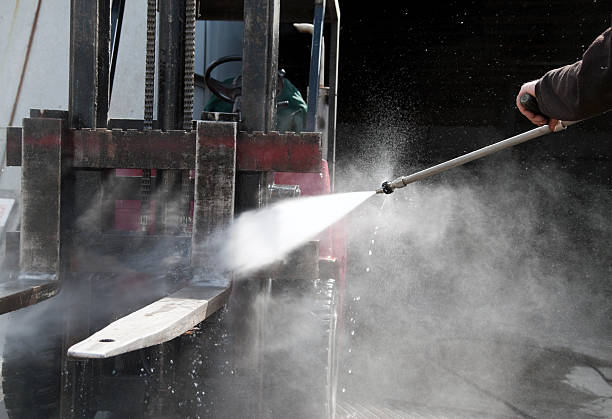 Best Garage Pressure Washing  in Middleport, OH
